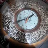 دو عدد ساعت یکیش عتیقه است