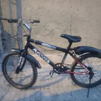 دوچرخه سالم جک داره ترمز هم داره