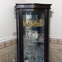 بوفه و ساعت ومیز غذاخوری