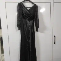 لباس مجلسی|لباس|ری, سیزده آبان|دیوار