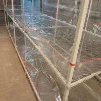 قفسه‌های فلزی سه‌طبقه با توری گالوانیزه