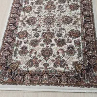 2عددفرش 6متری ویک عدد 1در1/50رنگ کرم گردویی