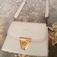 کیف سفید چرم