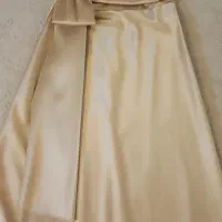 پیراهن مجلسی بلند|لباس|قدس, شهرقدس|دیوار