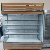 خریدار انواع یخچال فریزرهای صنعتی فروشگاهی.
