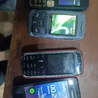 تعدادی گوشی ساده اوراقی