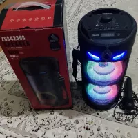 باند میکروفن و کنترل دارفقط دوسه با استفاده شده