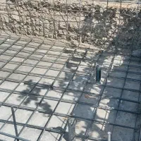 دوتا کارگرنیمه ماهر نیازمندیم آرماتوربندی وقالبندی|استخدام معماری، عمران و ساختمانی|مشهد, امام خمینی|دیوار