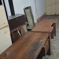 ۴ عدد میز اداری و کامپیوتر کارکرده