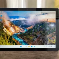 Surface Pro 6 لپتاپ‌ تبلت حرفه‌ای و سبک