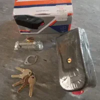 قفل برقی یوتاب مدل ۱۰۹۴ کله گاوی حیاطی با نصب