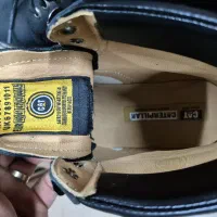 بوت کاترپیلار داخل خز چرم طبیعی گاو|کیف، کفش، کمربند|شاهین‌شهر, خانه کارگر|دیوار