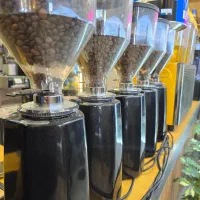 نیازمند باریستا خانم و آقا