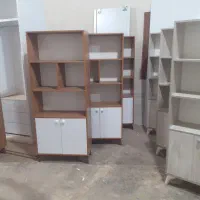کتاب خانه و میز تحریر