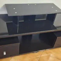 تعداد 7 عدد میز اداری و تلوزیون|مبلمان اداری|فشاپویه, |دیوار