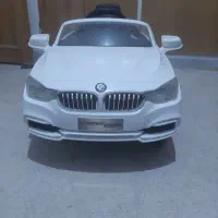 یک عدد ماشین شارژی ویک عدد دوچرخه