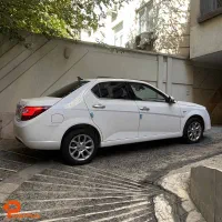 معاوضه 2 دستگاه خودرو کوییک gxlودنا اتومات آپشنال