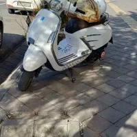 موتور سیکلت طرح وسپا Rs 150 همتاز موتور