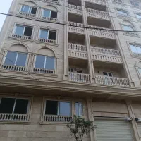 فروش یک واحد آپارتمان به متراژ 175