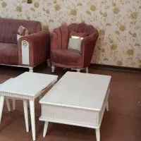 میز تلوزیون مبل راحتی چستر میز جلو مبلی میز عسلی|مبلمان خانگی و میز عسلی|قم, نخودی|دیوار