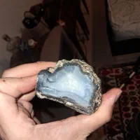 عقیق آبی یا کالسدونی آبی