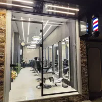 نیازمند آرایشگر مردانه با مشتری قدوسی غربی