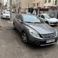 خودرو سواری اچ سی کراس