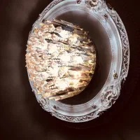 لوستر و لامپ