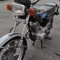 ۲۰۰ کاربرات