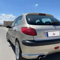 206 تیپ ۳ مدل ۸۴ بدون افتاب سوختگی دو لکه جزئ رنگ