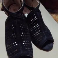 مانتو و کت و کفش