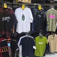 فروشنده خانم و آقا کاربلد و با تجربه فقط دو‌شیفت