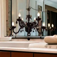 تعدادی لوستر کریستالی شیک