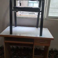 میز کامپیوتر همراه با صندلی