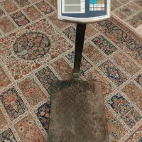 فروش دو عدد ترازو دیجیتالی و یک عدد ترازو سنگی