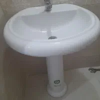 روشویی پارس سرام روی ساختمان نوساز بوده عوض کردم