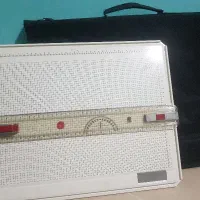 تخته رسم به همراه کیف و خط کش ها