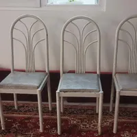 صندلی آهنی