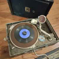 گرامافون قدیمی