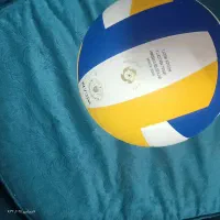 توپ والیبال