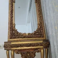 آینه و کنسول طلایی
