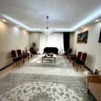 شهر-زیبا-آلاله-غربی-سالن-پرده-خور-فول-امکانات