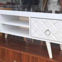 زیر تلویزیون