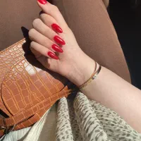 مدل کاشت و ترمیم ناخن