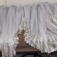 سه تا پرده والان وپنج تا بقچه گلدوزی شده وکیسه نان