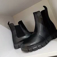 نیمبوت‌زنانه‌بغل‌کشی