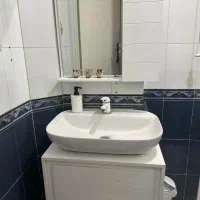 روشویی و آینه