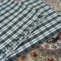 انواع پارچه چهار خونه و کرپ باربی بفروش میرسد