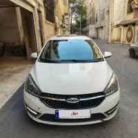 چری آریزو ۵ اتومات سفید