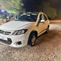 کوییک r سفید مشکی